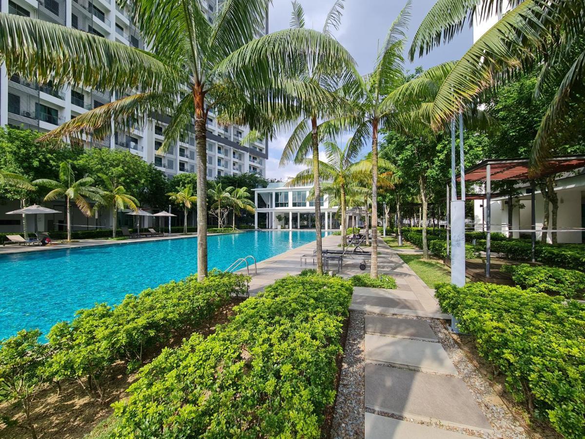 Sweet Homes At Cybersquare Apartment