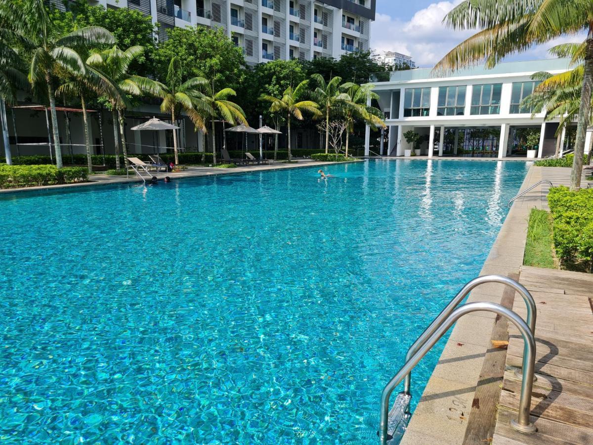 Sweet Homes At Cybersquare Apartment