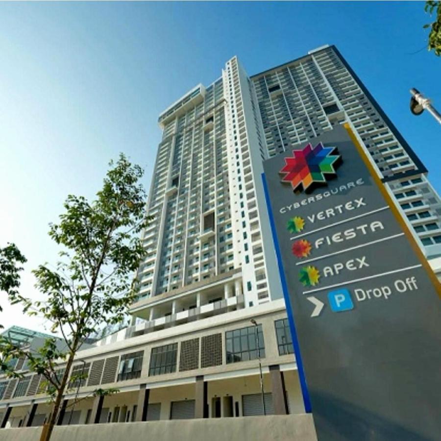 Sweet Homes At Cybersquare Apartment